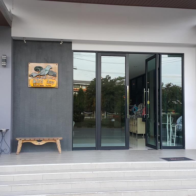Bird Day Boutique Hotel Mukdahan Exterior photo